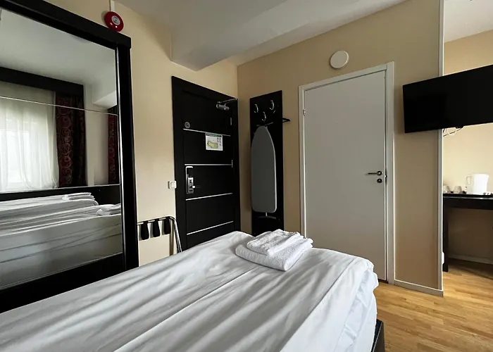 Injoy Park Hotel Solna