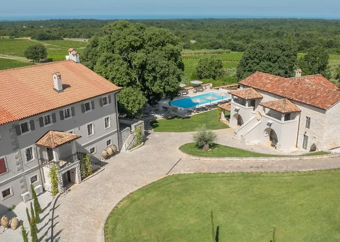 San Tomasini Heritage Hotel