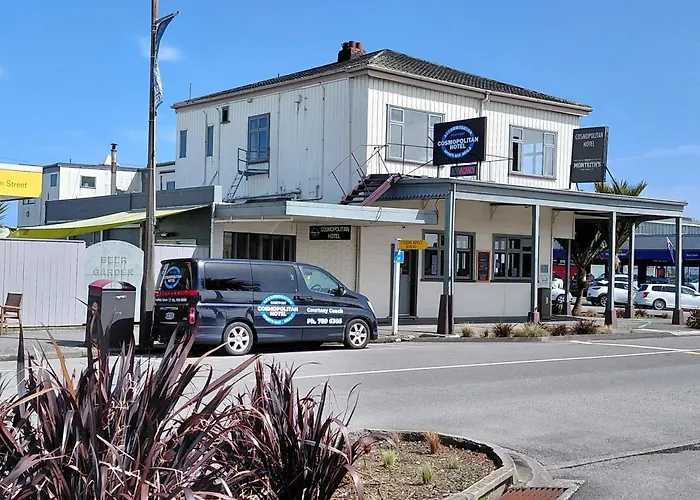 Cosmopolitan Hotel, Pub, Restaurant And Gaming Room