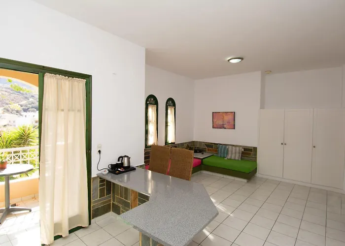 Aquarius Apartments "By Checkin"
