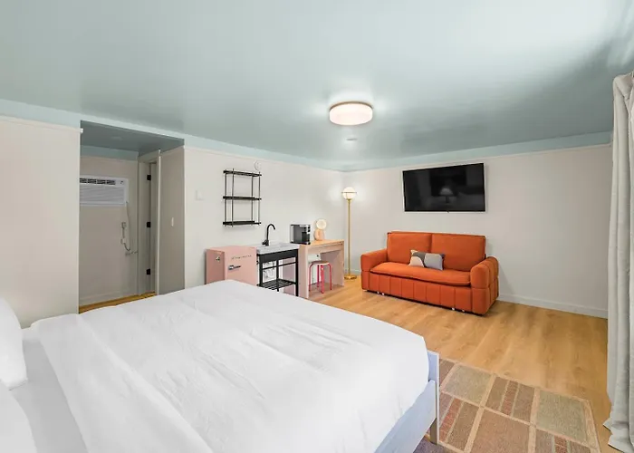 Ambler Hotel