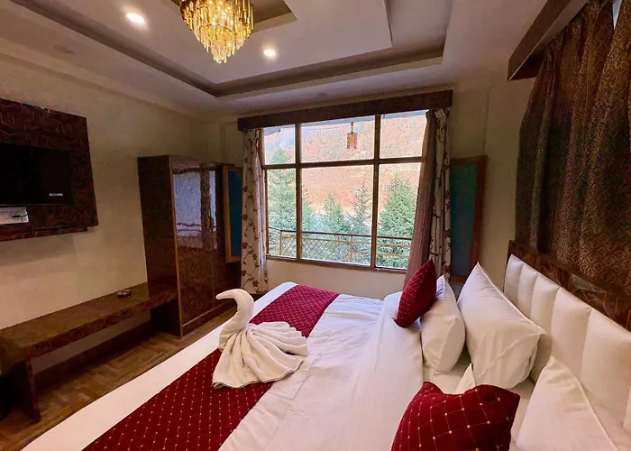 Hotel Oscar Mountain Retreat Near To Old Manali Luxury Room With Mountain & Orchid View Luxury Rooms With Best View !!!!!!!