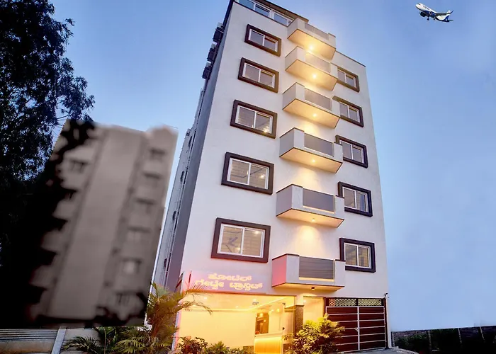 Gateway Transit Hotel