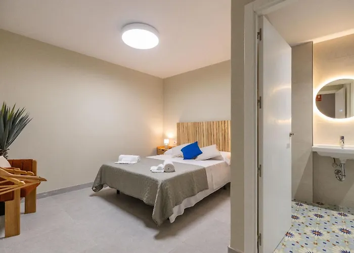 Carmen Beach Hostel Cullera