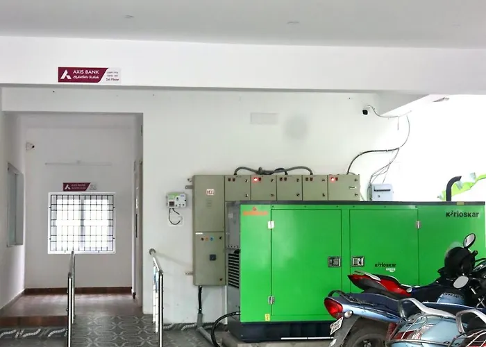 Hotel Rhythms Manapakkam
