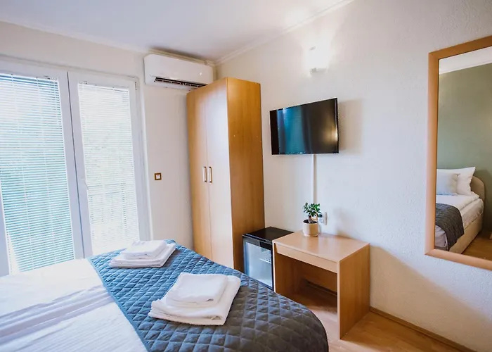 Artelo - Inspired Stay
