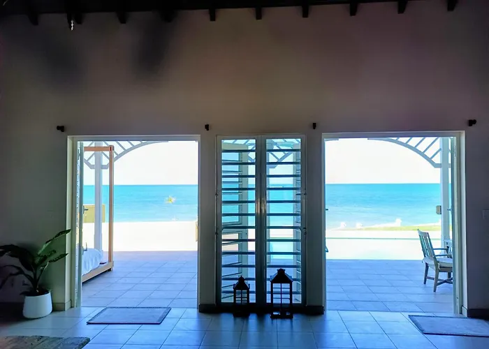 Turtle Cove House By Le Haus