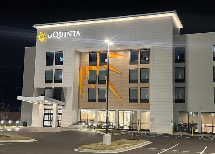 La Quinta Inn & Suites By Wyndham Jackson