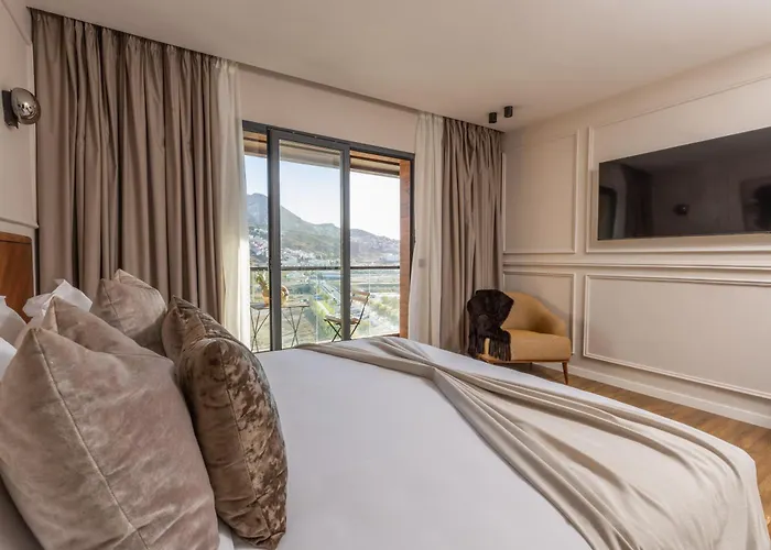 Aurea Hotel