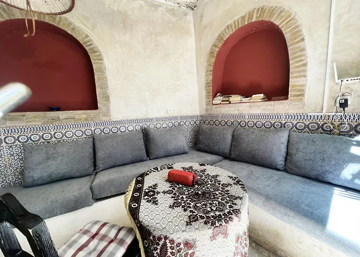 Hostel & Riad