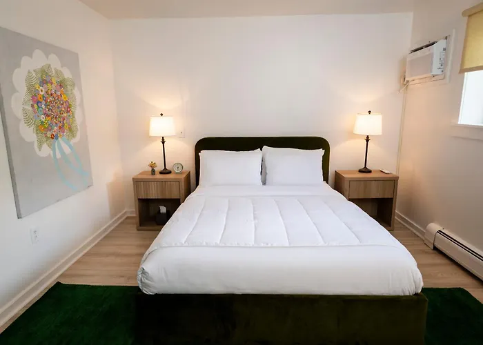 Buttonball Inn