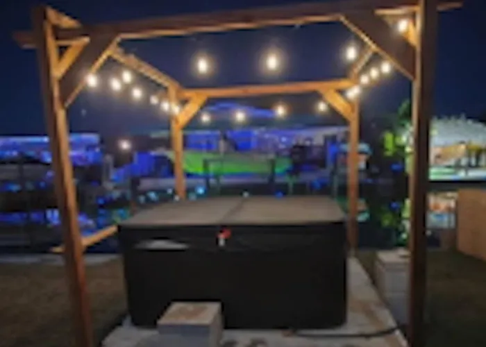 The Hudson Hideout
