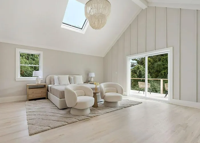 Villa Isaiah - Southampton Luxury Estate
