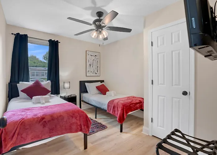 Carbon Ridge 300Mbps Wifi - Dog Friendly