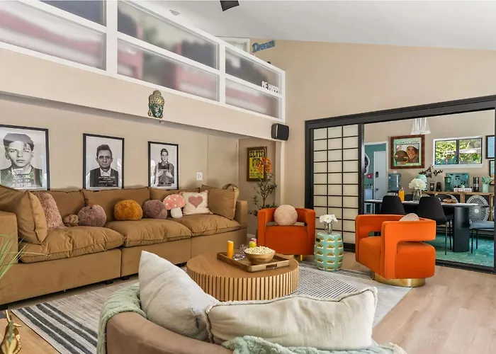 The Malibu Retreat Guest House - Salt Water Pool & Jacuzzi, Nature Oasis