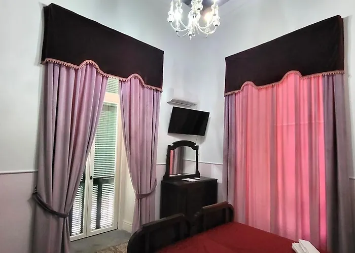 Art House Venusio Luxury Home