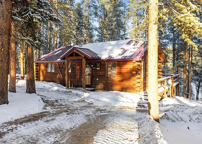 Lake Flora Cabin