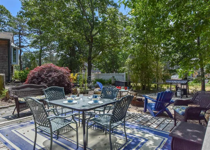 5 Min To Beach Yard W Fire Pit