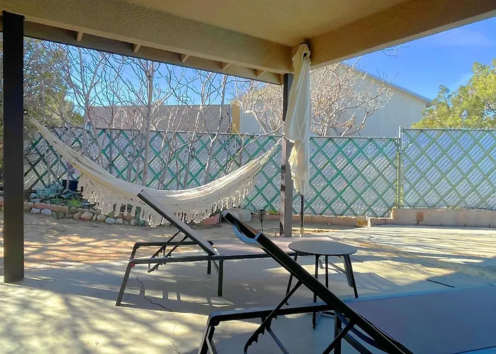 Mid-Century El Dorado - Pool, Bbq, King Bed, Garden
