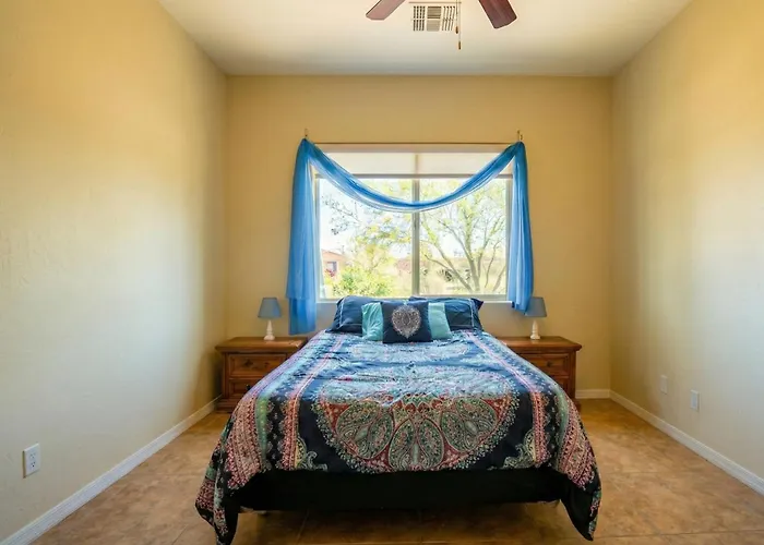 Spacious 3Br Retreat - Mountain Views