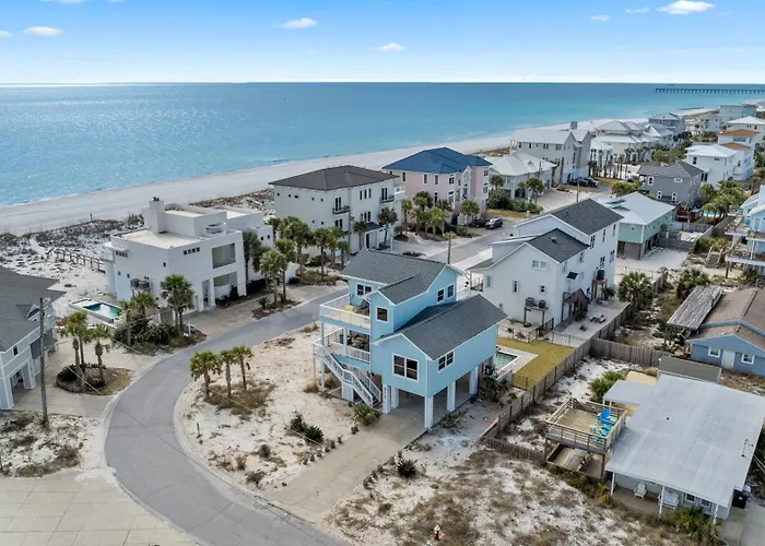 Blue Horizon At Pensacola Beach - Heated Pool, Across Beach Access, Beach Gear, Dog Ok!