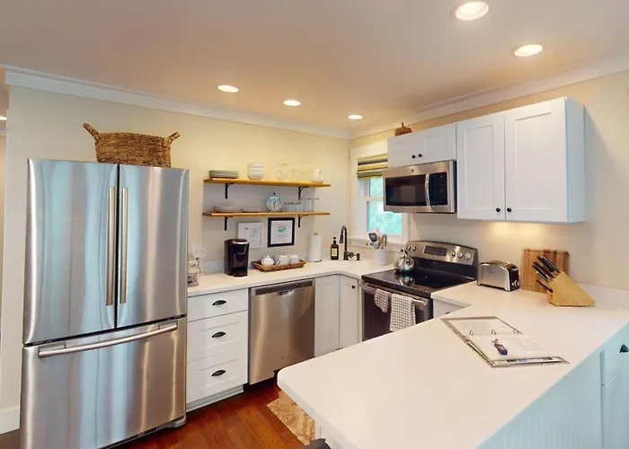 Steps To Riverfront: Dtwn Bluffton Studio!