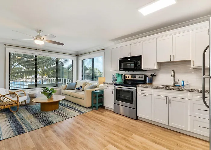 Sailfish Suites 7 - Waterfront Lodging