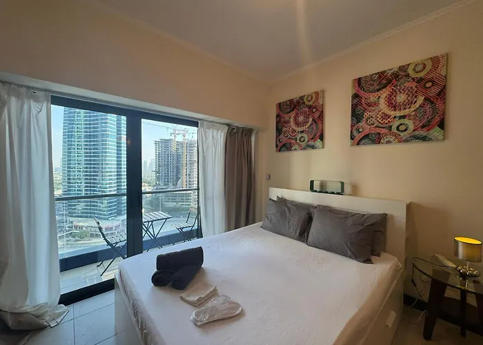Click Stay - Jlt - Studio & Balcony Lakes View Entire Apartment -Ra