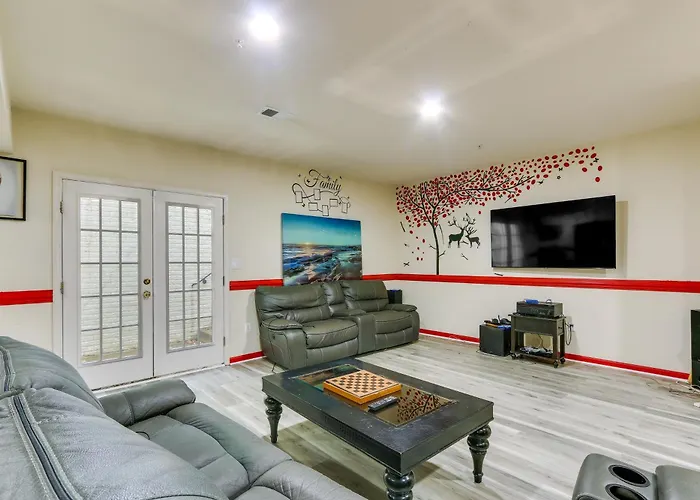Clarksburg Getaway Near Dc + Baltimore Sights!