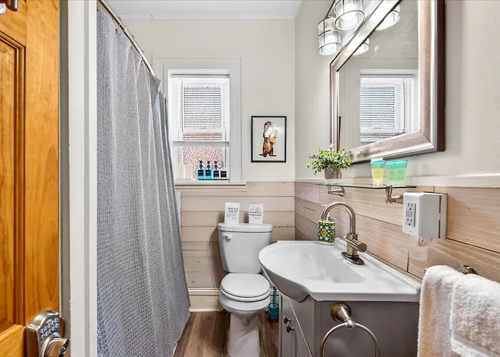 Charming 1Br Steps From Church Street - Downtown