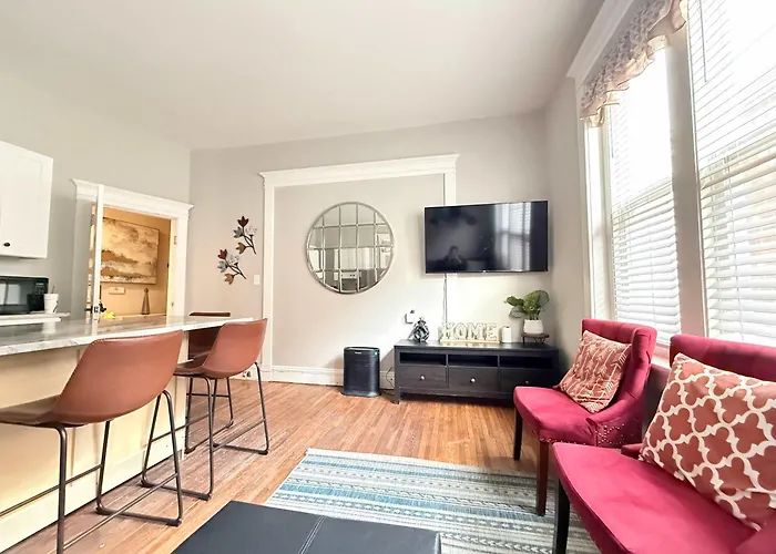 Carytown Nest King Bed Fully Fenced