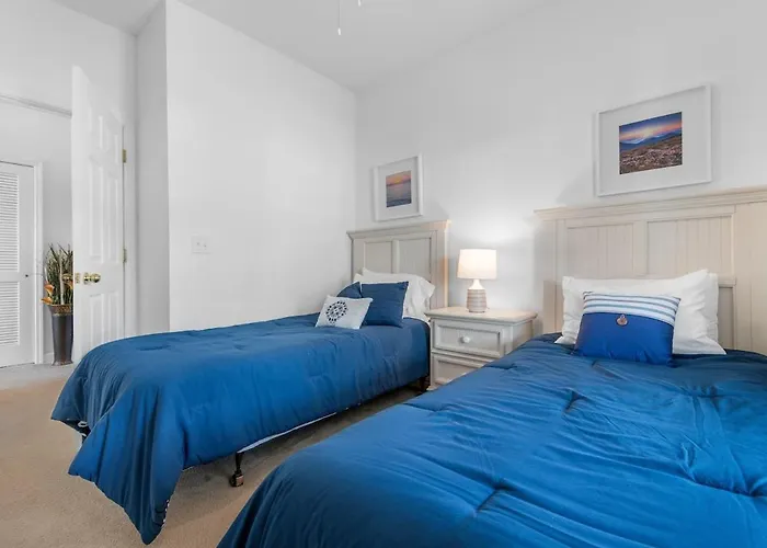 Stylish Barefoot Golf Condo With Pool Access