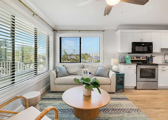 Sailfish Suites 7 - Waterfront Lodging