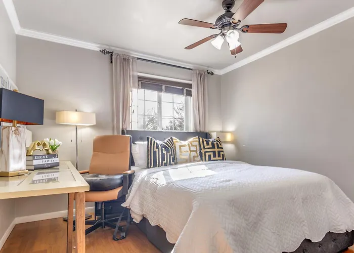 The Homestead Luxury Cozy 2Br Apartment In Nacogdoches Near Sfa University And Downtown Pet Friendly Business Ready Extended Stays Welcome With Self Check In High Speed Wifi Full Kitchen In Unit Laundry Private Parking And Quiet Comfort