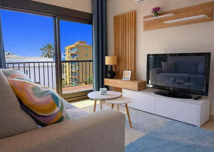 Centrico Apartamento Cozy Con Piscina Y Parking