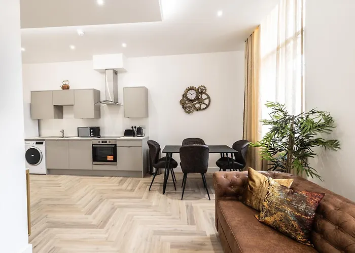 The Pocklington - Luxury City Centre Apart Hotel Perfect For Contractors, Families And Business Stays
