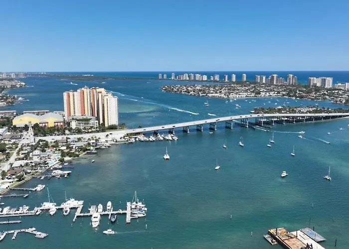 Dog Friendly Condo With Beach Access, Hot Tub & Firepit