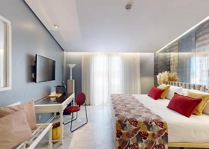 Azz Merida Medea Hotel