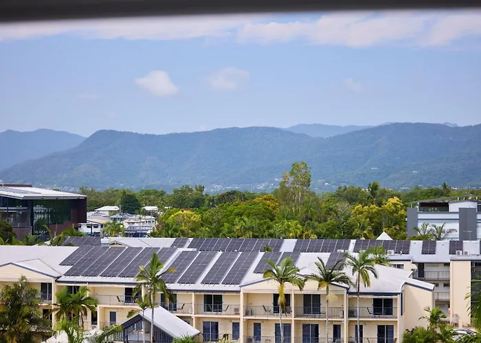 Cairns Harbourside Hotel