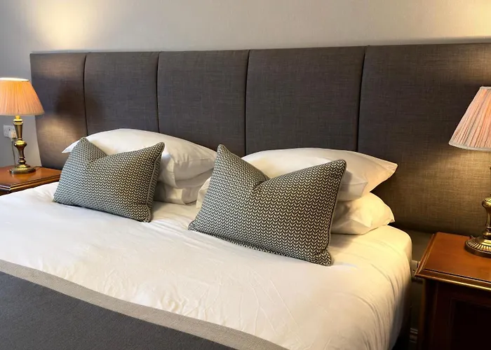 Meadowlands Hotel