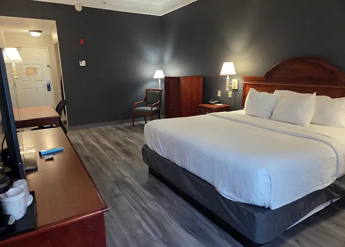 Stay Well Inn & Suites