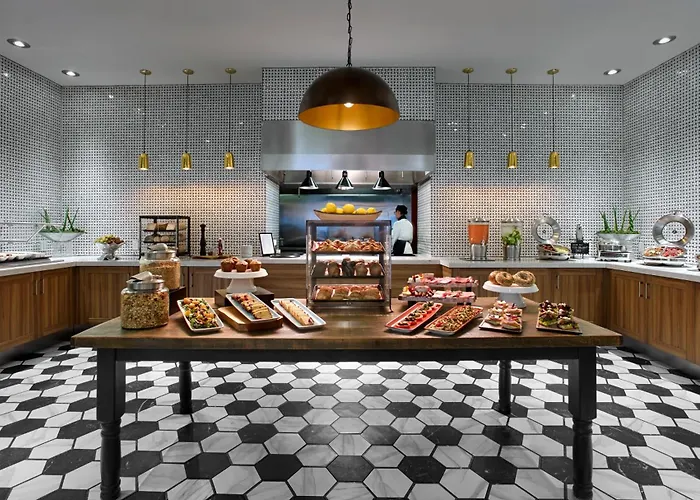 Hilton Garden Inn Toronto Airport
