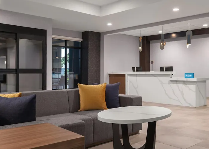 Homewood Suites By Hilton Fresno