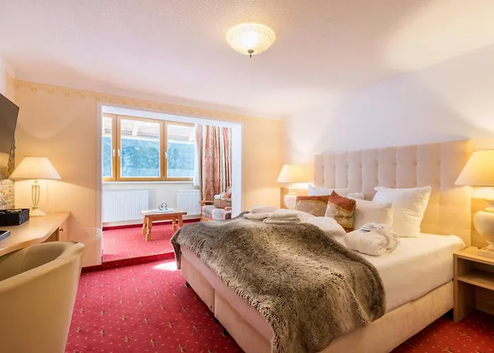Hotel Alpenkönigin - ALPINE LUXURY - Sommer Silvretta Premium Card inklusive