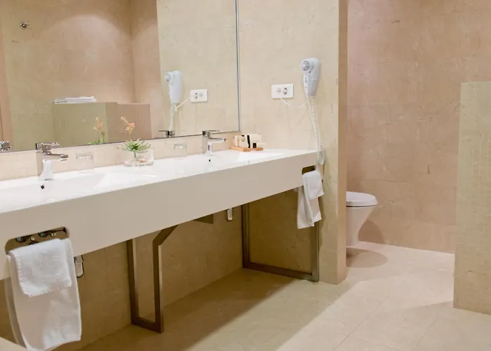 Ramada By Wyndham Oradea