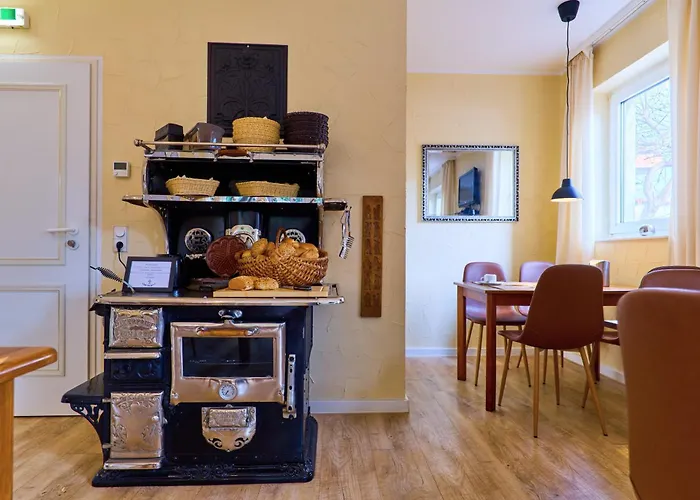 Arador-City Hotel