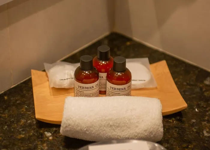 Alma Del Lago Suites&Spa