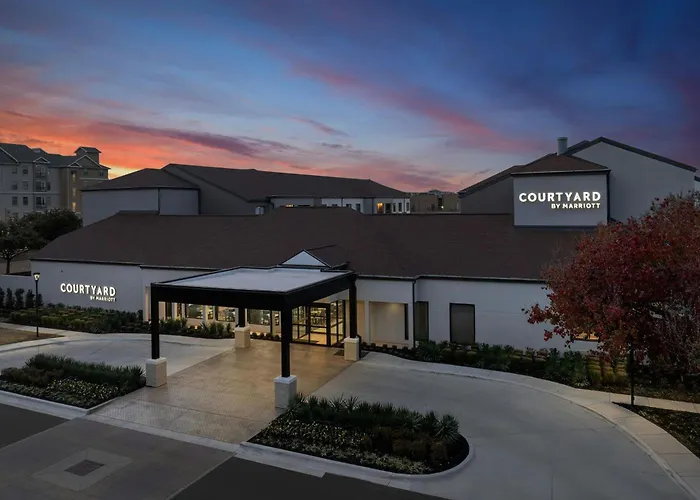 Courtyard By Marriott Waco
