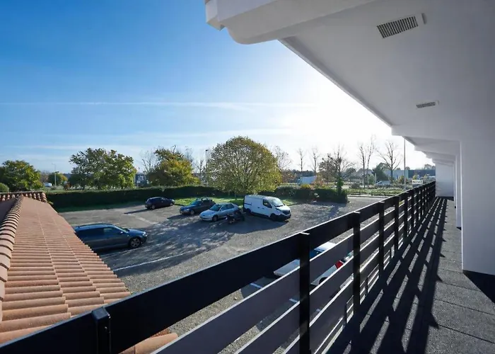Kyriad Bordeaux - Merignac Aeroport