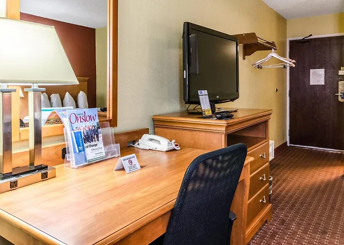 Rodeway Inn & Suites Jacksonville Near Camp Lejeune